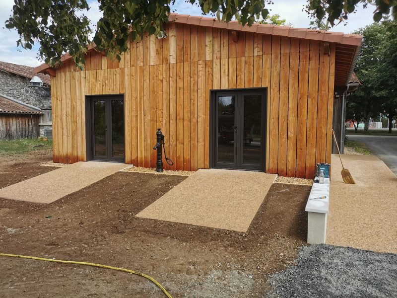 alemps-fils-amenagement-exterieur-terrasse-piscine-allee-resine-drainante-4-13