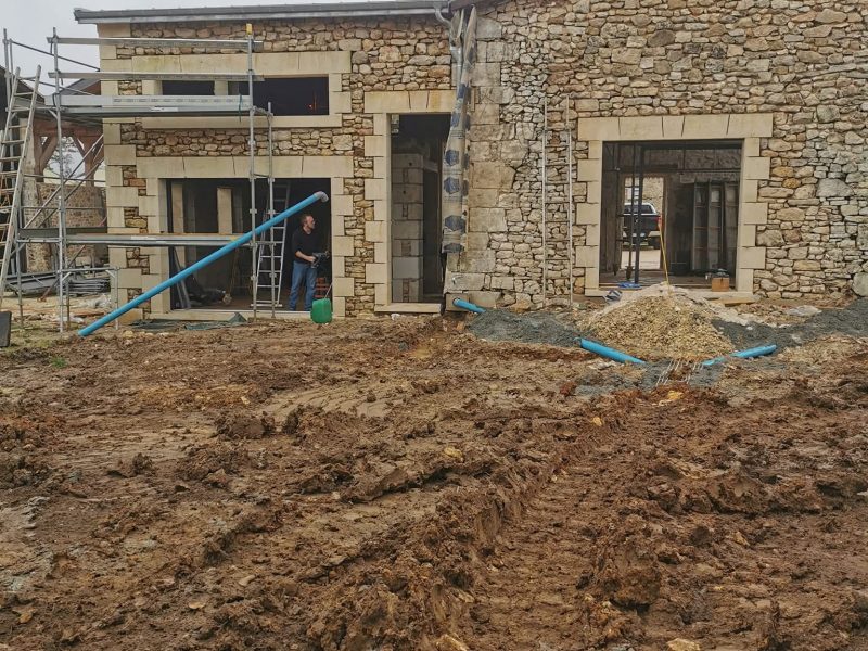 alemps-fils-construction-renovation-maison-perigord-facade-pierre-chantier-reseaux-28
